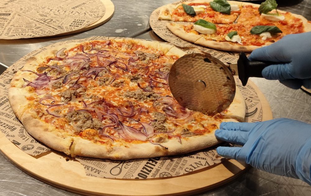 Beliebt sind die Riesen-Pizzen.