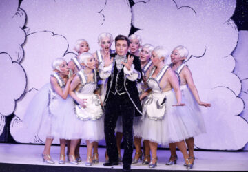 Die Mondelfen und Tobias Bonn © Barbara Braun / TIPI AM KANZLERAMT