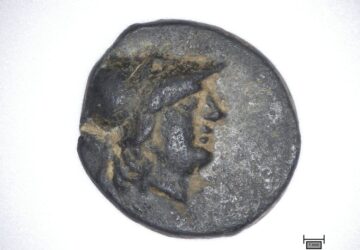 Bronzemünze mit dem Kopf der Athena auf der Vorderseite. Herkunft Ilion. 3. Jahrhundert v. Chr. © Staatliche Museen zu Berlin, Museum für Vor- und Frühgeschichte / Ulrike Scheibe