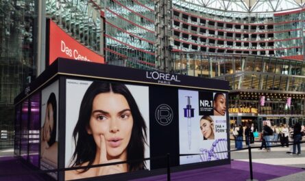 L’Oréal Paris eröffnet am Potsdamer Platz ein Pop-up rund um PDRN und den aktuellen Trend in der Hautpflege.